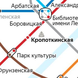 Сантехник на станции метро Кропоткинская